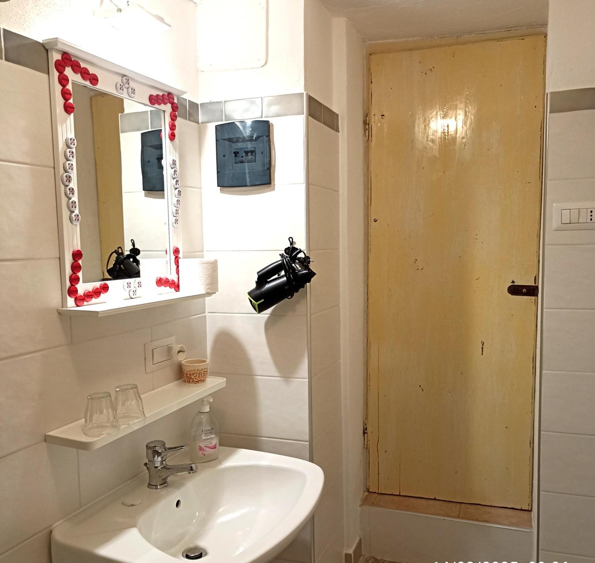 B&B Eleonora D'Arborea, Centro Storico Позада Екстериор снимка