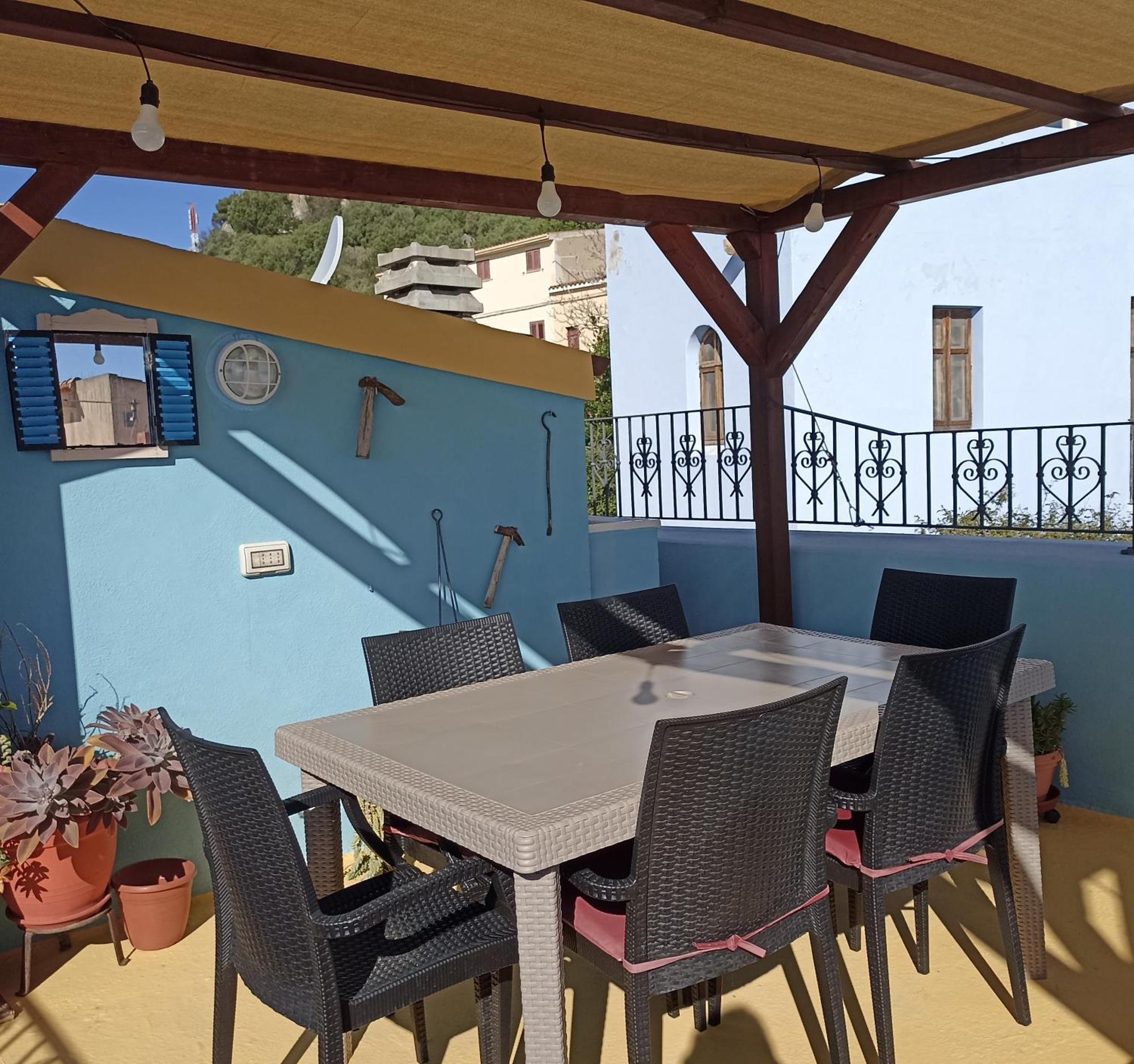 B&B Eleonora D'Arborea, Centro Storico Позада Екстериор снимка